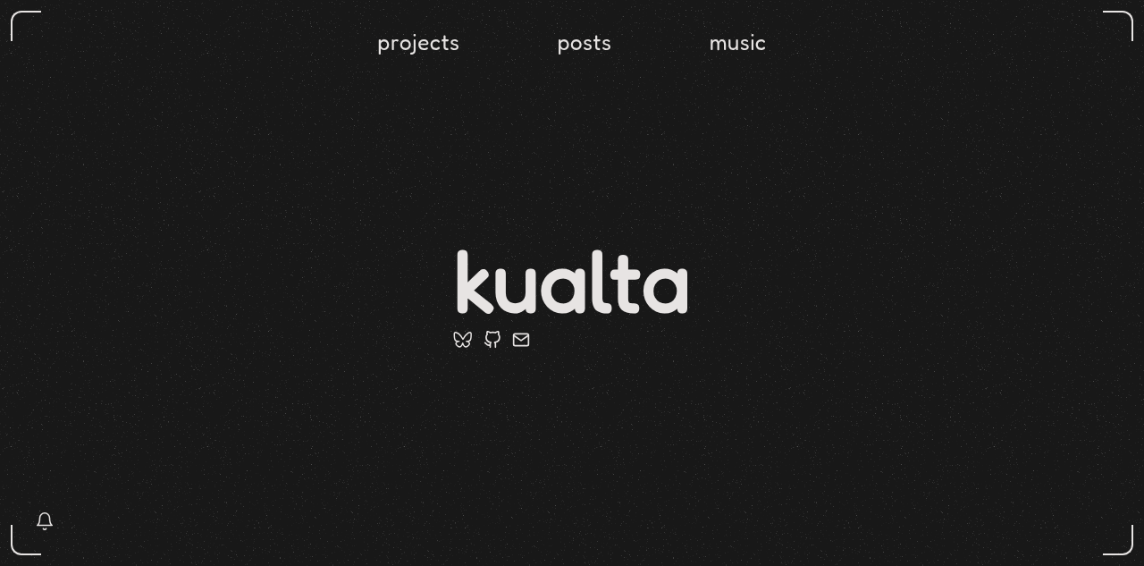 kualta 的暗色极简站与交互乐谱