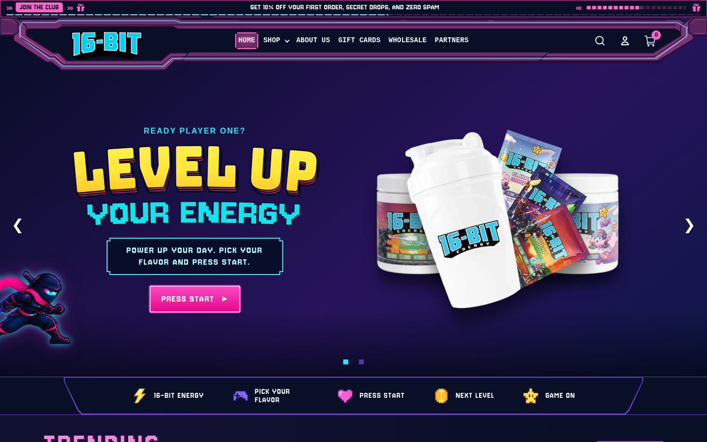 16-Bit Energy：霓虹紫像素街机风、「Press Start」开场的游戏玩家能量饮品官网