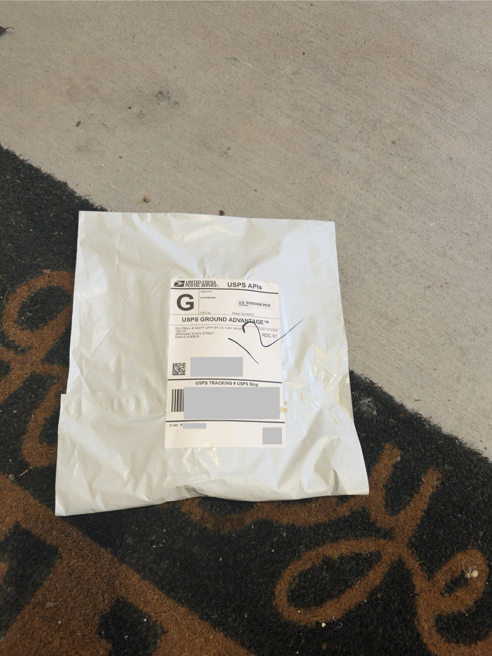 Grok Bot 一句话下单 Shark Tank 室内球