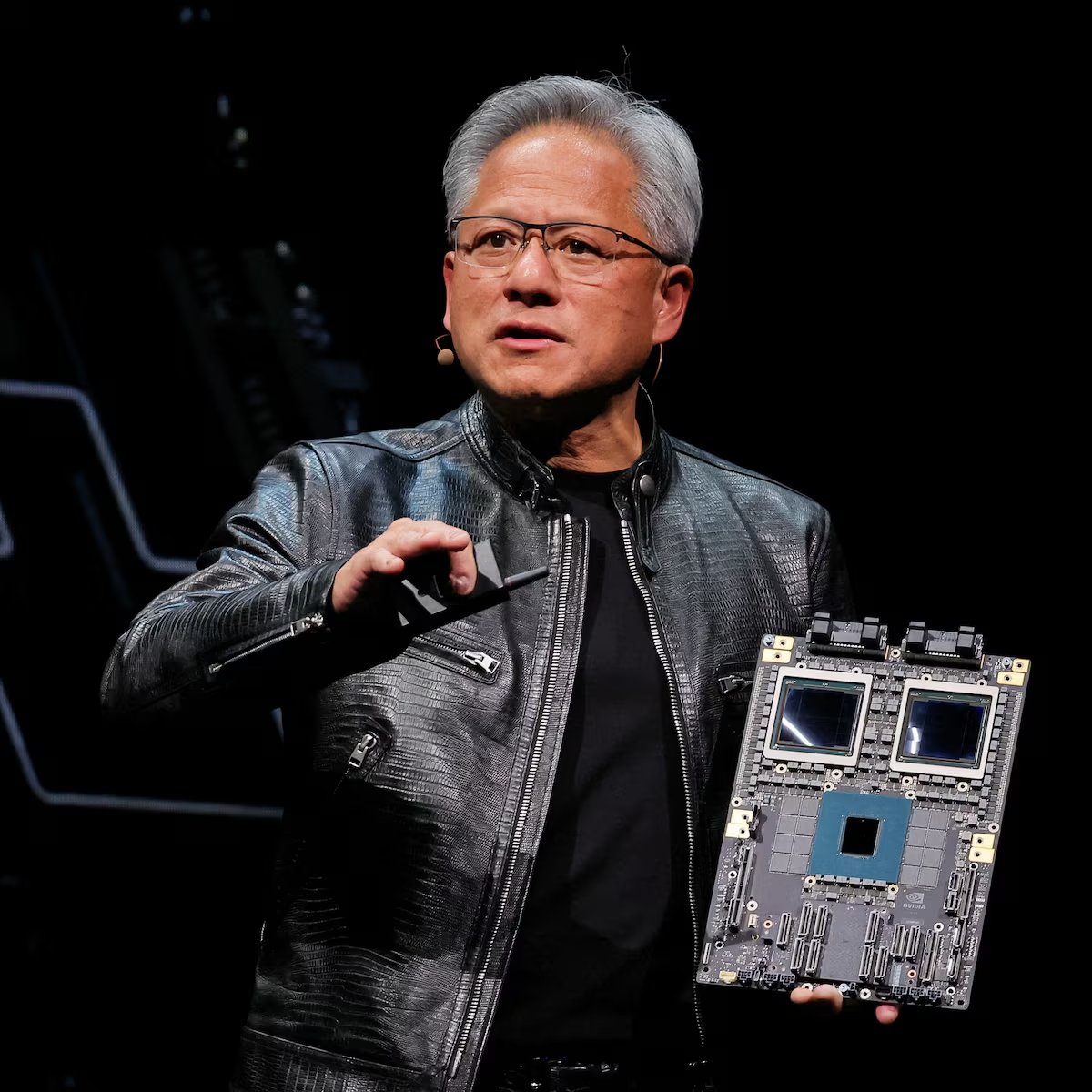 Nvidia 推出 AI agent 安全管控平台并扩大回购