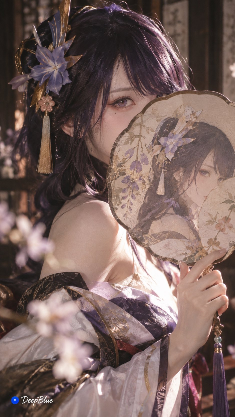 GPT Image 2.5 renders a Song-style gongbi fan portrait
