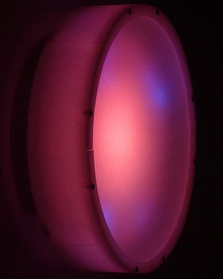 Opus 5.5 协作完成 LED 装置艺术