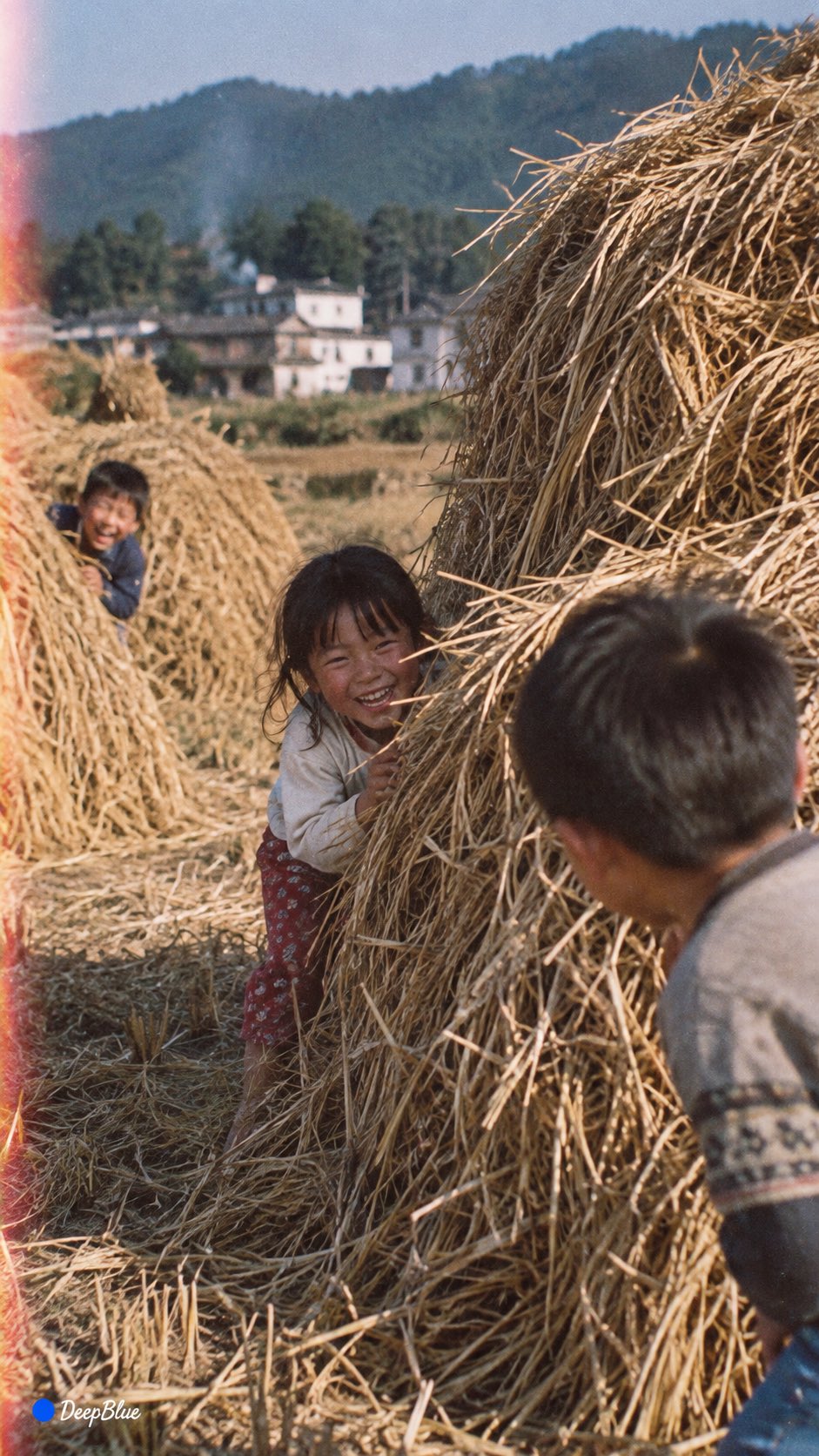 GPT Image 2.5 复刻 90 年代中国童年照(第 3 张,共 4 张)