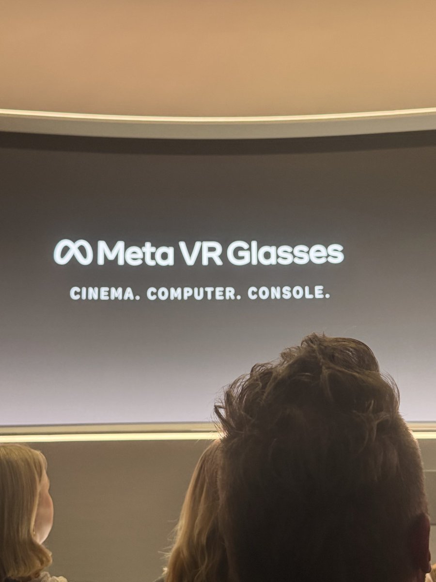用户期待 Meta Muse 与 VR 眼镜联动